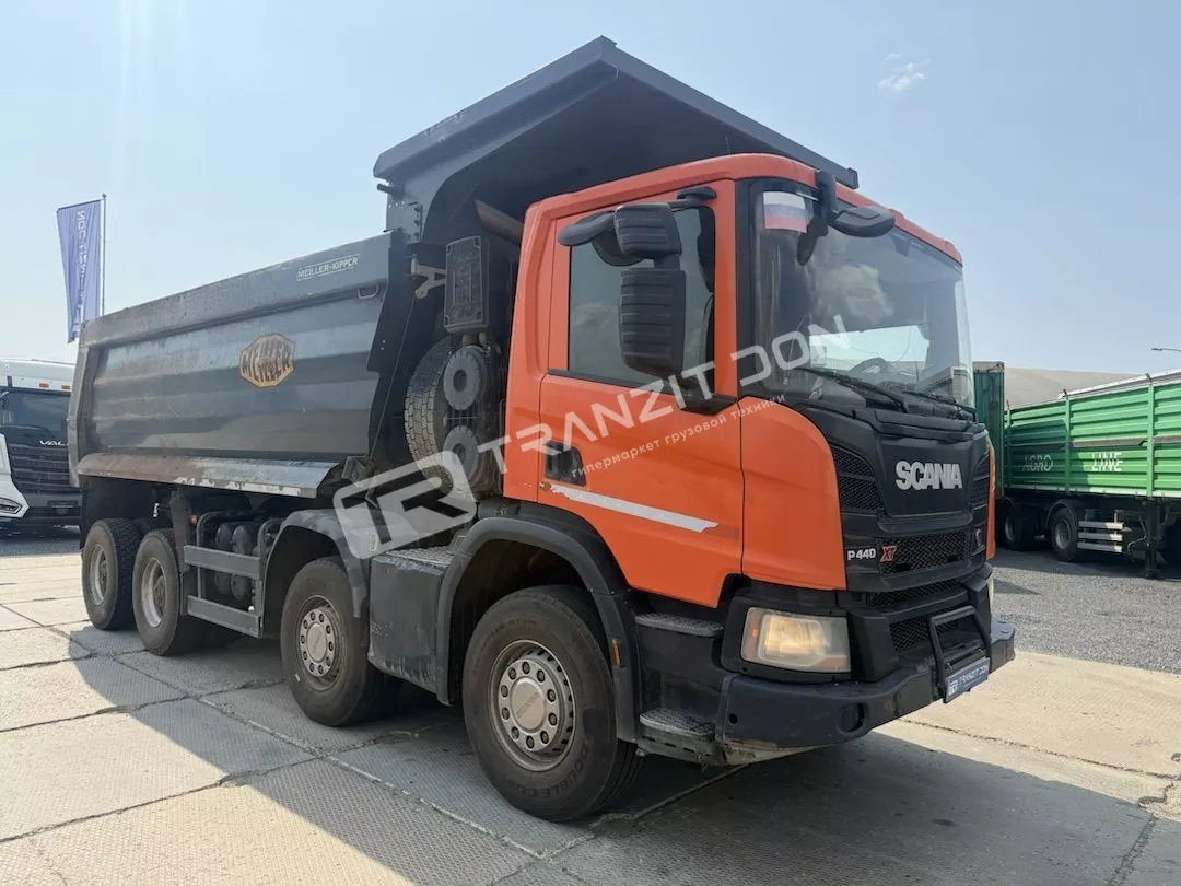 Самосвал SCANIA P440 8×4 20 куб. Арт: 9855